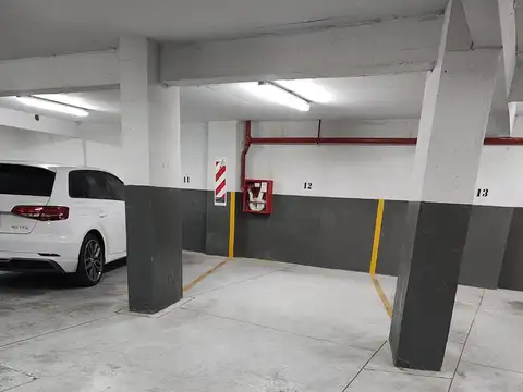 Cochera en excelente ubicación. Belgrano