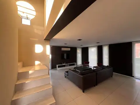 Casa en Venta en Haras Santa Maria, USD 280.000