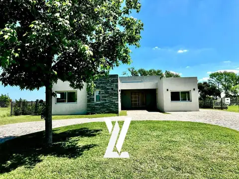 Casa en Venta Barrio Haras Santa Maria