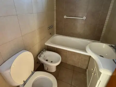 Departamento en Alquiler en Moron, $ 480.000