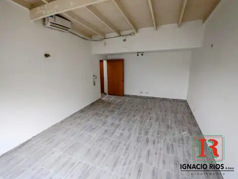 Oficina en Venta en Barrio Hipico, USD 75.000