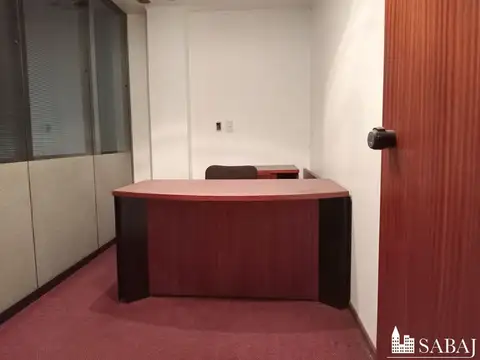 Impecable oficina amoblada de 106 mts2