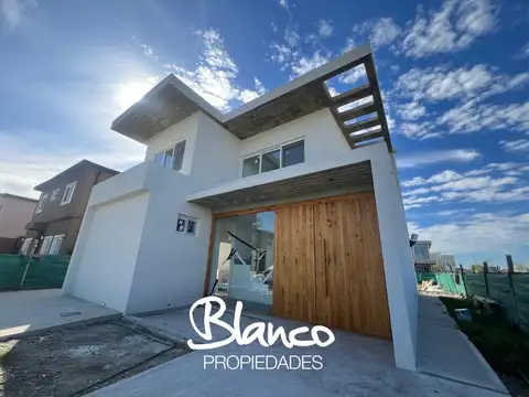 Casa en Venta en Puertos, Barrio Araucarias, Escobar, G.B.A. Zona Norte