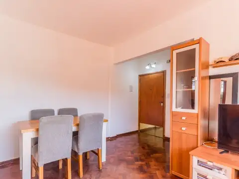 Departamento Venta 2 Ambientes Villa Urquiza 3° piso por escalera