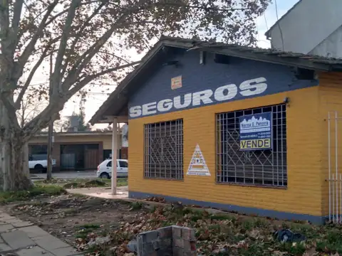 Casa 2 ambientes con 1 baño