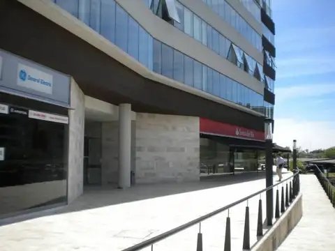 Oficina en Alquiler con 1 cochera