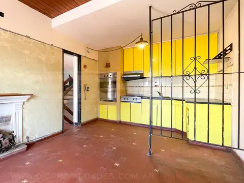 Depto Tipo Casa en Venta 35 años