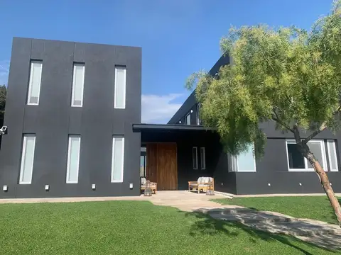 Casa en Alquiler al Noroeste