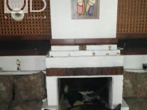 Casa en Venta con 4 cocheras
