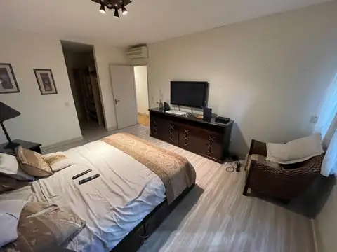 Torre del Río, Blvd. Azucena Villaflor, C1107 Cdad