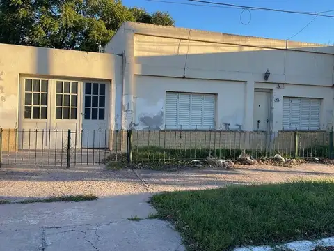 VENTA/CASA/EXTENSO TERRENO/CENTRO/SUSANA