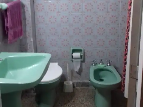 tipo casa de 3 amb. (6 personas) - parrilla-patio y  dos TV Led con cable FEBRERO 300.000. QUINCENA