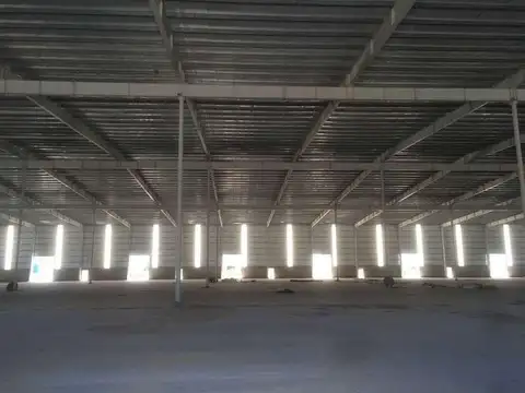 Galpon en Alquiler 180  mts Fondo