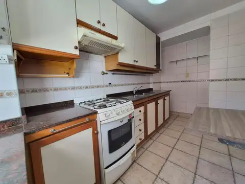 Depto. 3 Amb. con balcón en Villa del Parque