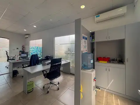 Local en Venta en Fisherton, USD 220.000