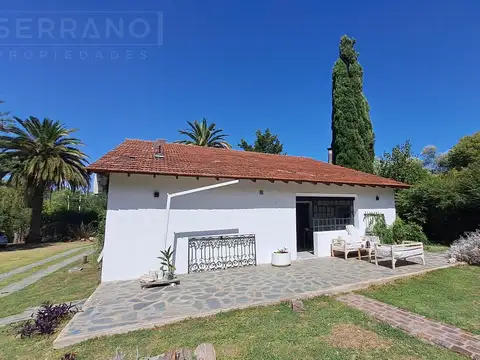 Casa en Venta con 2 cocheras