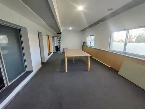 Galpon en Venta en Villa General Mitre, USD 240.000