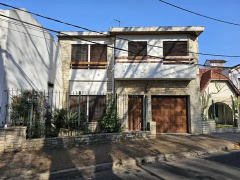 VENTA CASA 7 AMB COCHERA PATIO TERRAZA VILLA MARTELLI