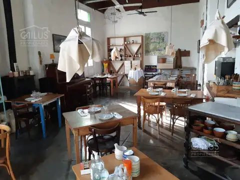 Local en Venta 80 años