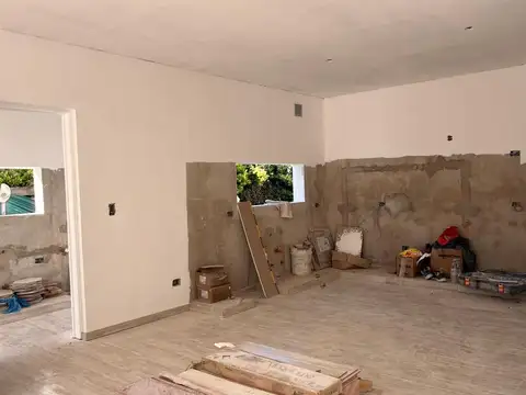 Casa 5 ambientes con 3 baños