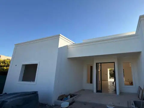 VENTA Casa Barrio Cerrado San Matias-Escobar-5 ambientes-Pileta-1 planta-ESTRENAR