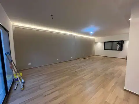 Depto Tipo Casa 4 ambientes con 3 baños