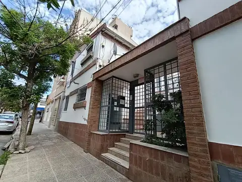 Santa Cruz 900, Piso 1