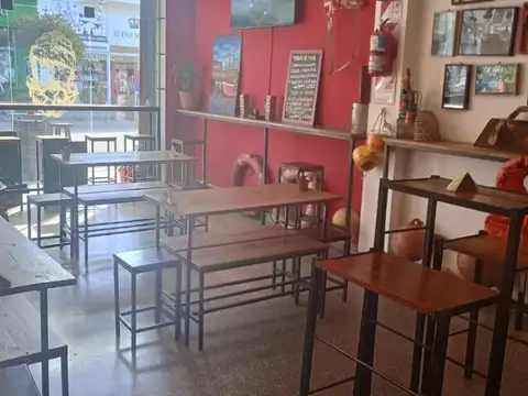 Local comercial zona comercial puerto,100 m2 C/espacio aéreo