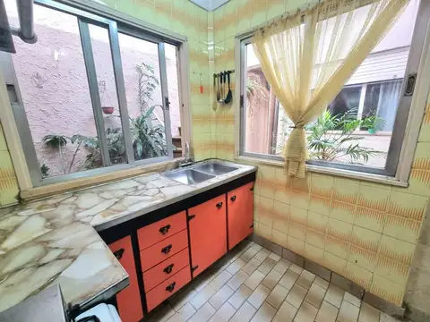 Casa 4 ambientes con 1 baño