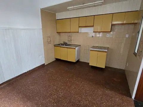 Depto Tipo Casa en Venta 26 años