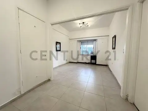 9 de julio 2400, Piso 0