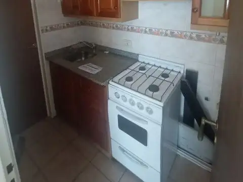 Oficina 2 ambientes con 1 baño