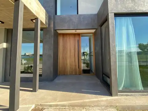 Casa En Venta En Villalobos, Pueblos Del Plata 42900