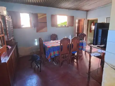 Casa 4 ambientes con 1 baño