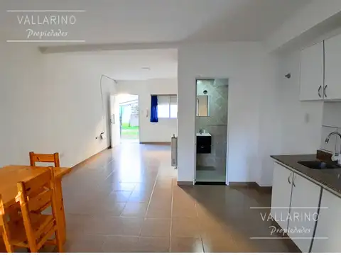 Dúplex 2 dormitorios, Ferrari entre Vieytes y Castelli, Colón.