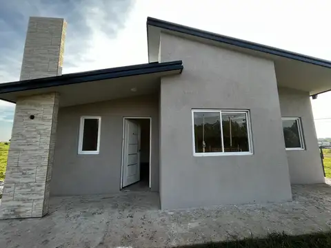 Vendo Casa a Estrenar en San Justo, Entre Ríos.