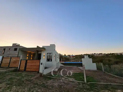 Casa 3 ambientes con 1 baño