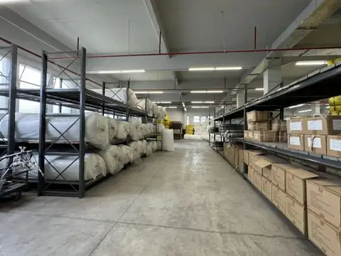 Galpon en Alquiler A Estrenar