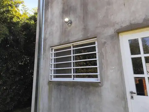 Quinta en venta - 4 Dormitorios 2 Baños - José Clemente Paz