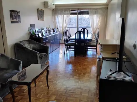 DEPTO. 4 AMB. ALMAGRO AL FRENTE SUPER LUMINOSO