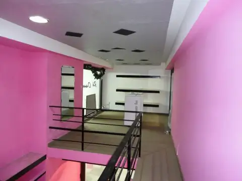 Justo José de Urquiza 4700, Piso local