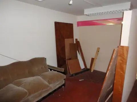 Local - Venta - Argentina, Caseros - Justo José de Urquiza  4700