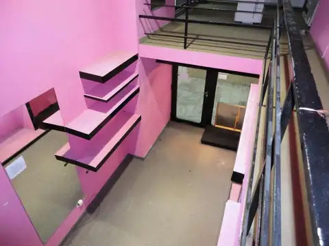 Justo José de Urquiza 4700, Piso local