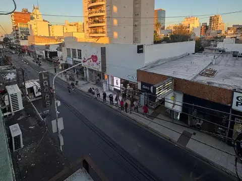 Oficina 2 ambientes con 1 baño