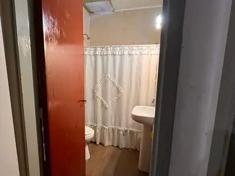 Depto Tipo Casa en Venta en Tolosa, USD 58.000