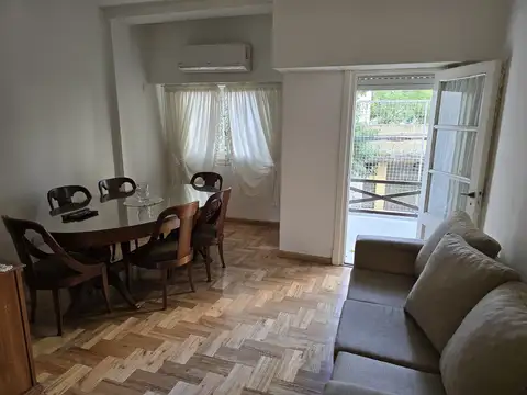 Depto Tipo Casa 5 ambientes con 2 baños