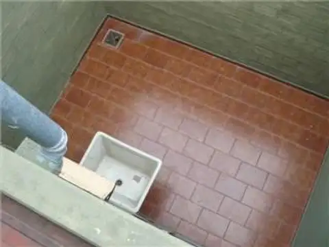 Casa 2 ambientes con 1 baño