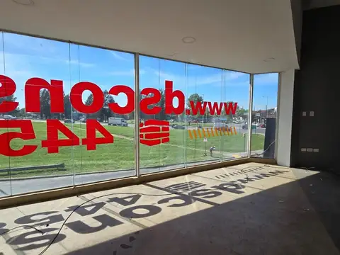 Oficina 3 ambientes con 1 baño