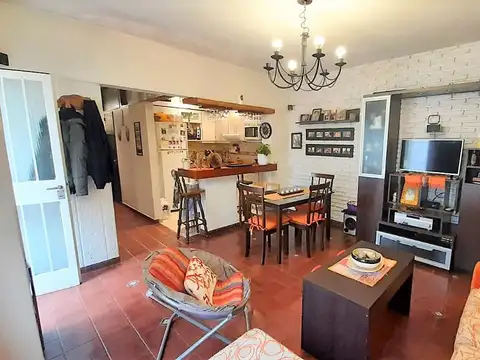 Depto Tipo Casa en Venta de 3 ambientes