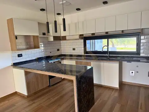 Casa en Venta en Docta, USD 205.000